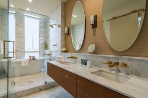Room (Charleston Flat) | Bathroom | Designer toiletries, hair dryer, bathrobes, slippers - The Dewberry Charleston (Charleston)