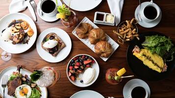 Daily cooked-to-order breakfast (USD 30 per person)