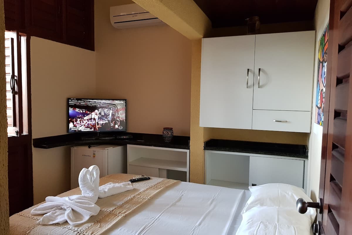 Luxury Double Room, 1 Bedroom, Balcony | Room amenity