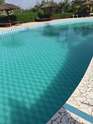 Outdoor pool - Les Cristaux Roses (Niaga)