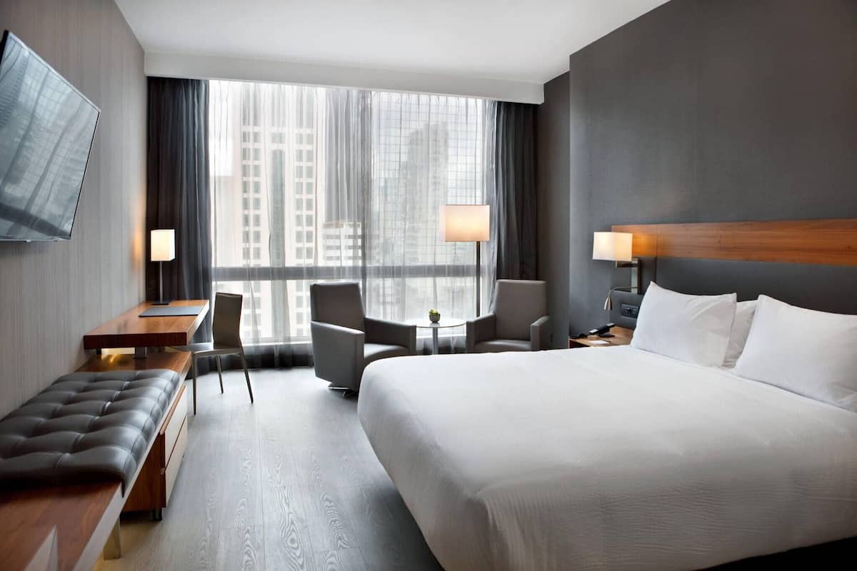 Premium bedding, minibar, in-room safe, desk