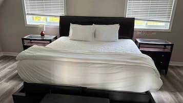 Chalé premium, 5 quartos, banheira de imersão, vista para a montanha | 6 quartos, individualmente decorados, individualmente mobiliados