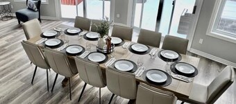 Mountain Views, Steps to BM Village, Hot Tub, BBQ.