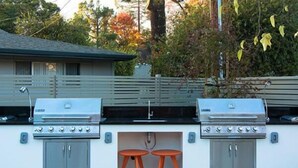 Property amenity - Oakwood At Madrone (Mountain View)