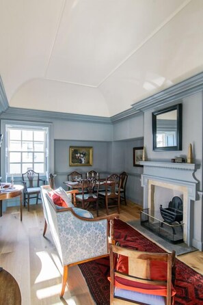 奢華單棟房屋, 3 間臥室 | 客廳 | 平面電視、DVD 播放機、加熱地板