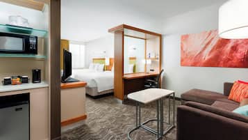 Schreibtisch, laptopgeeigneter Arbeitsplatz, Verdunkelungsvorhänge