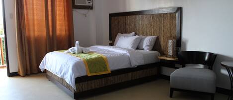 Premier-Zimmer, 1 Doppelbett | Minibar, Zimmersafe, Schreibtisch, kostenloses WLAN