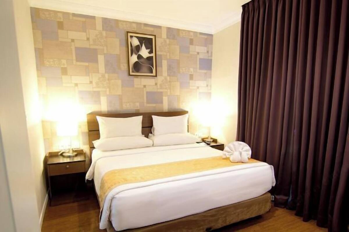 1 chambre, minibar, coffres-forts dans les chambres, bureau