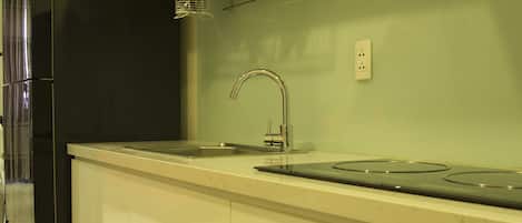 Dobbeltrom – superior | Eget kjøkken | Kjøleskap, mikrobølgeovn, kokeplater og vannkoker