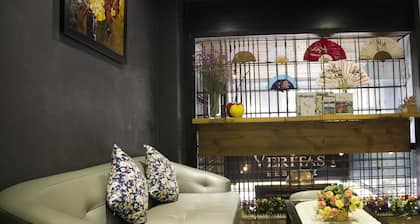 Sunny Serviced Apartment
