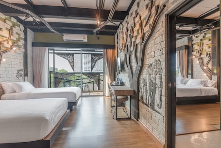 Premier Deluxe Sea View | View from room. Sea Crest By Jomtien