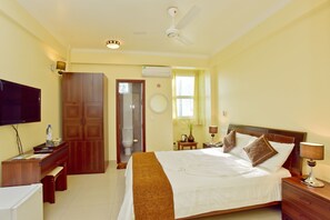 Superior Double Room | In-room safe, desk, iron/ironing board, cribs/infant beds