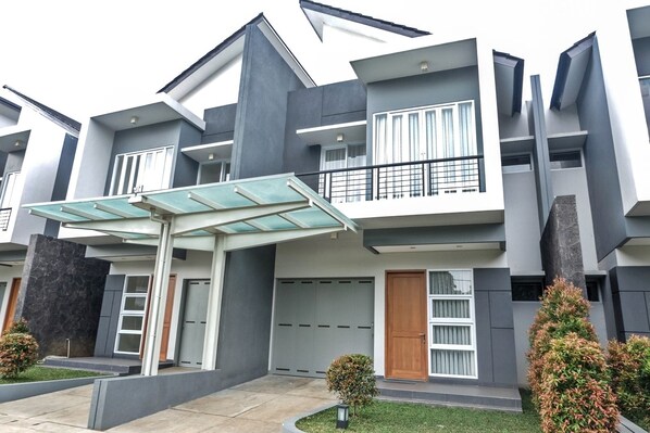 Exterior - De Orion Setiabudi Villa (Bandung)