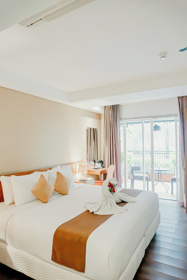  Deluxe Executive | 1 bedroom, premium bedding, free WiFi, bed sheets