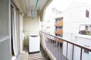Departamento (310, see email for self check in) | Balcón