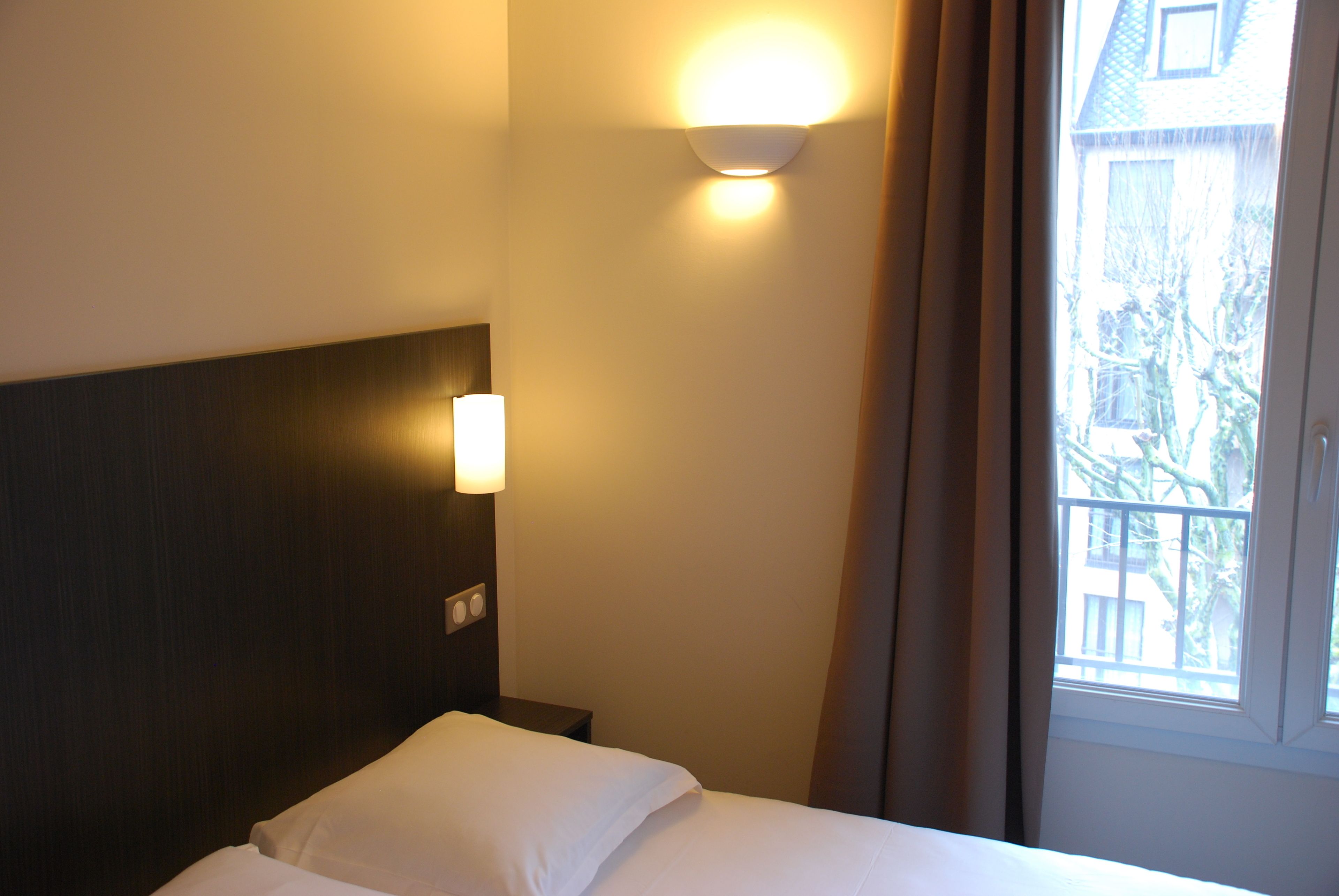 Comfort Double Room | Desk, soundproofing, free cribs/infant beds, free WiFi