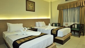 New Deluxe Twin - Hotel Grasia Semarang (Semarang)