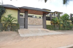 Property entrance - Primebiz Apartments (Kigali)