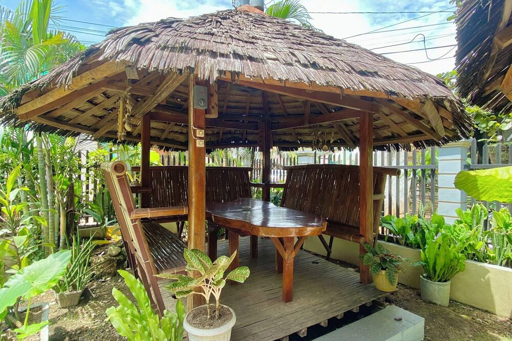 Coron Vista Lodge