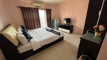 Deluxe Double Room | Free WiFi, bed sheets