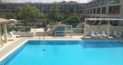 Michelle Suites
