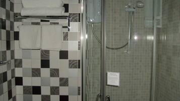 Phòng tắm | Buồng tắm vòi sen, đồ dùng nhà tắm miễn phí, xà phòng
