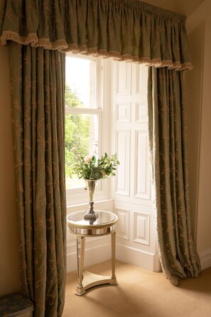 Honeymoon Suite - Springkell (Lockerbie)