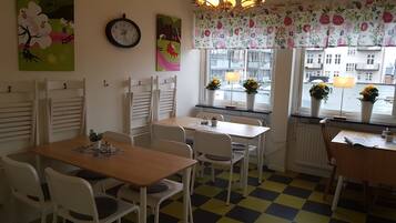 Desayuno buffet incluido todos los días