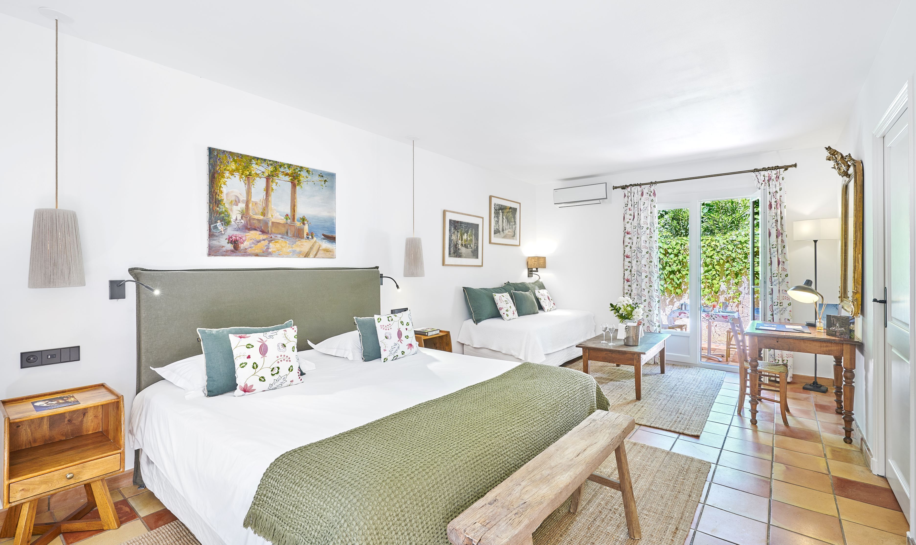 Junior Suite, Terrace | Premium bedding, minibar, in-room safe, desk