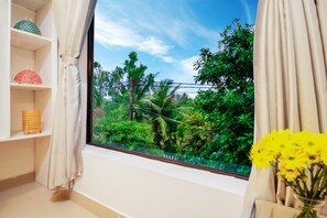 슈피리어 더블룸, 퀸사이즈침대 1개, 정원 전망 | 거리 뷰