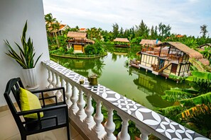 Deluxe Double Room, Lake View | Balcony view