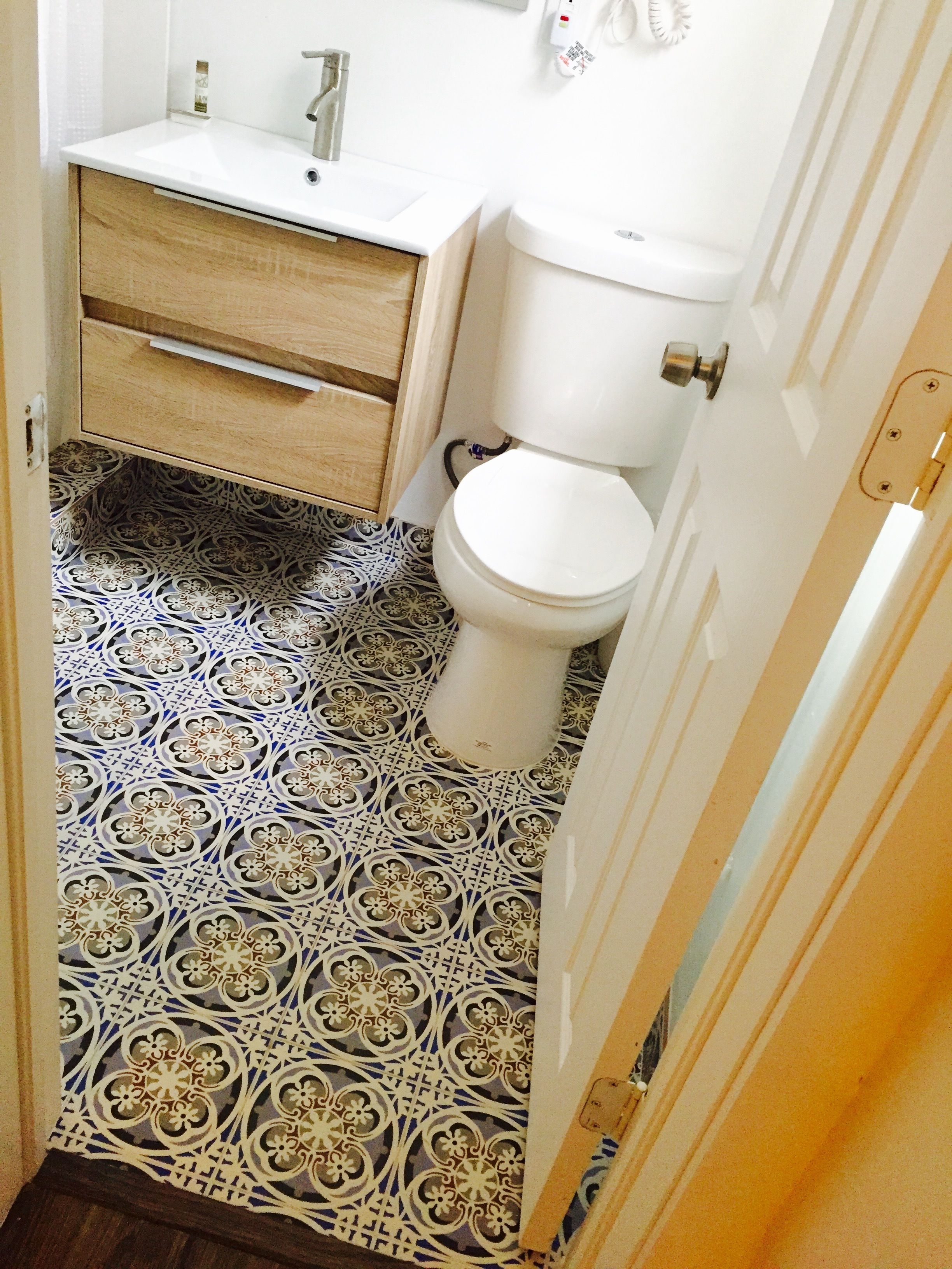 shower, designer toiletries, hair dryer, towels