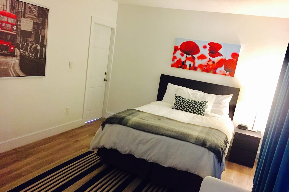 Studio, 1 Katil Ratu (Queen) | Peralatan tempat tidur premium, meja, seterika/papan seterika