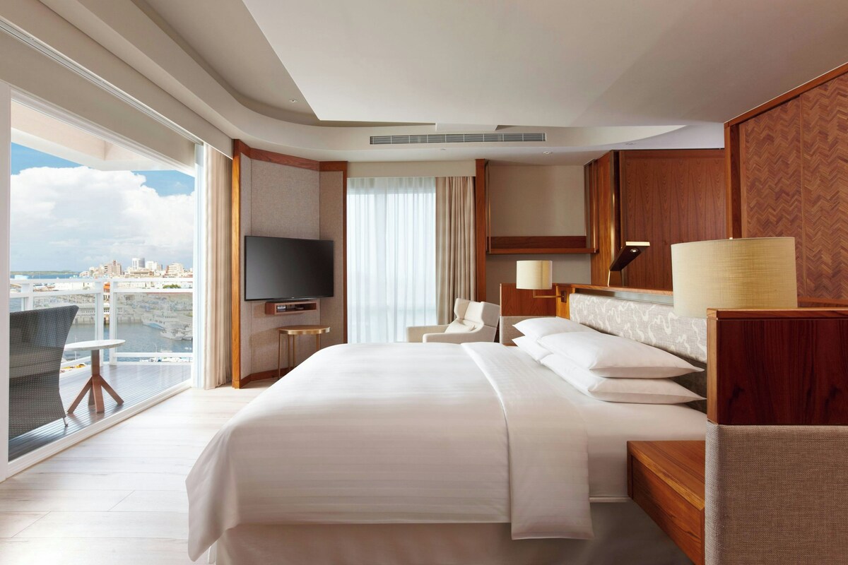 Suite, 1 Bedroom, Balcony