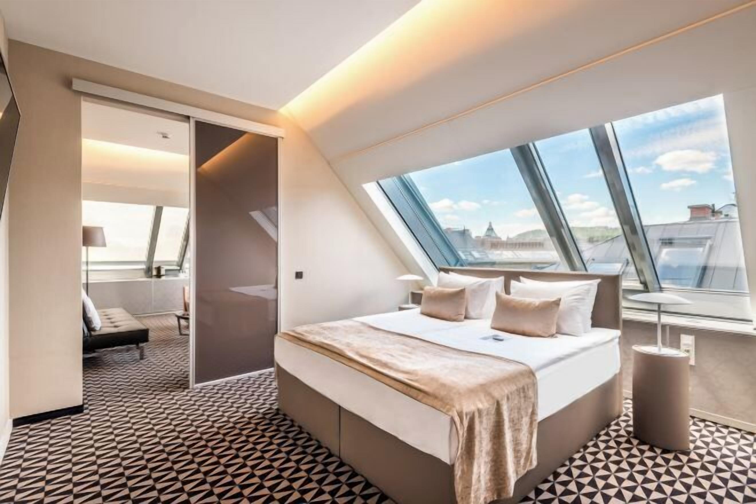 1 bedroom, minibar, in-room safe, desk