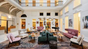 Sala de estar en el lobby