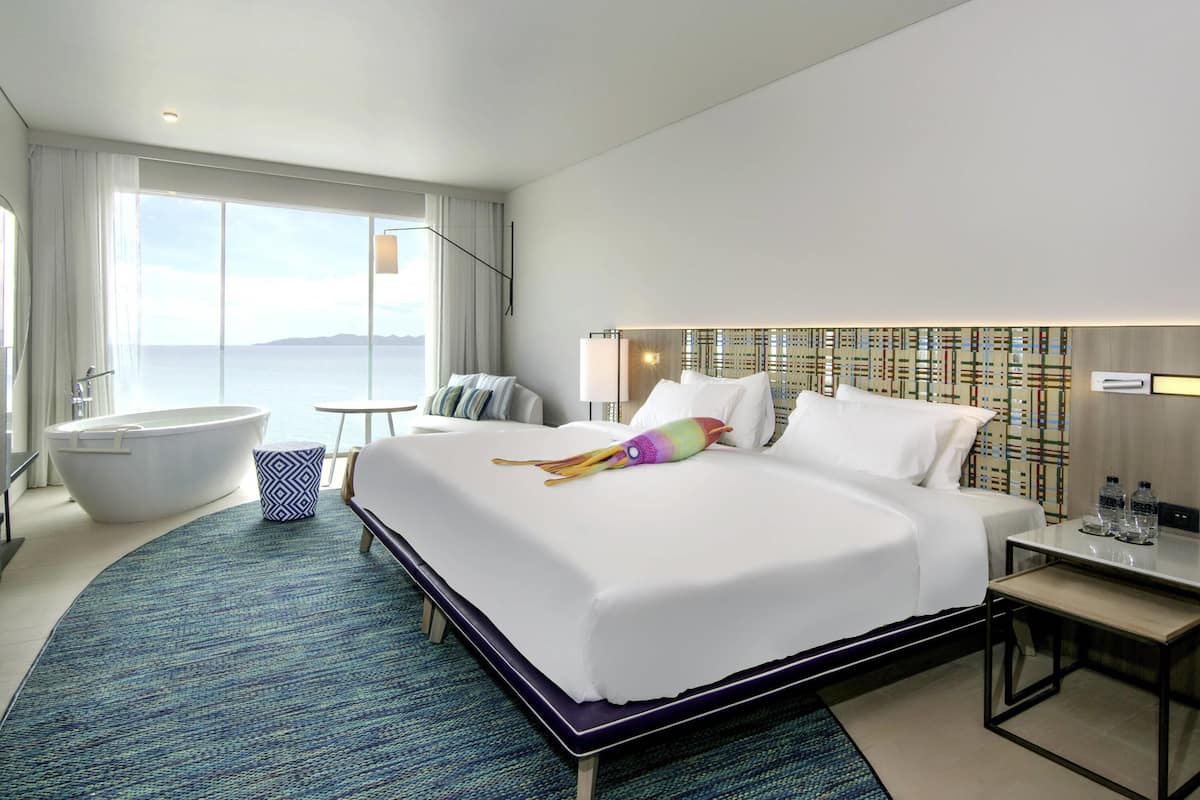 Room, 1 King Bed, Oceanfront (Ocean) | 1 bedroom, minibar, in-room safe, desk