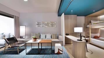 Pool Suite | 1 bedroom, minibar, in-room safe, desk
