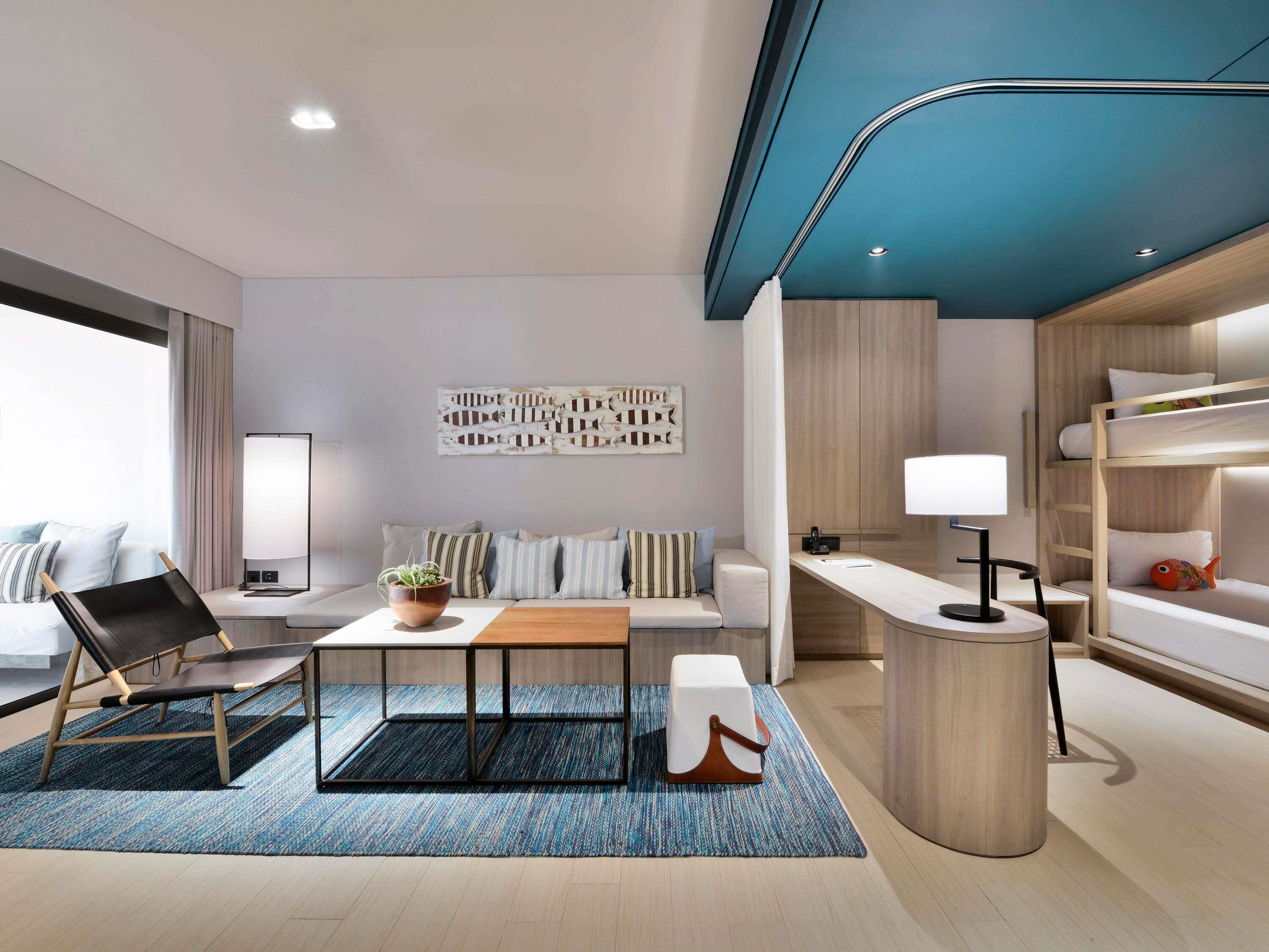 Suite | 1 habitación, minibar, caja de seguridad en la habitación y escritorio 