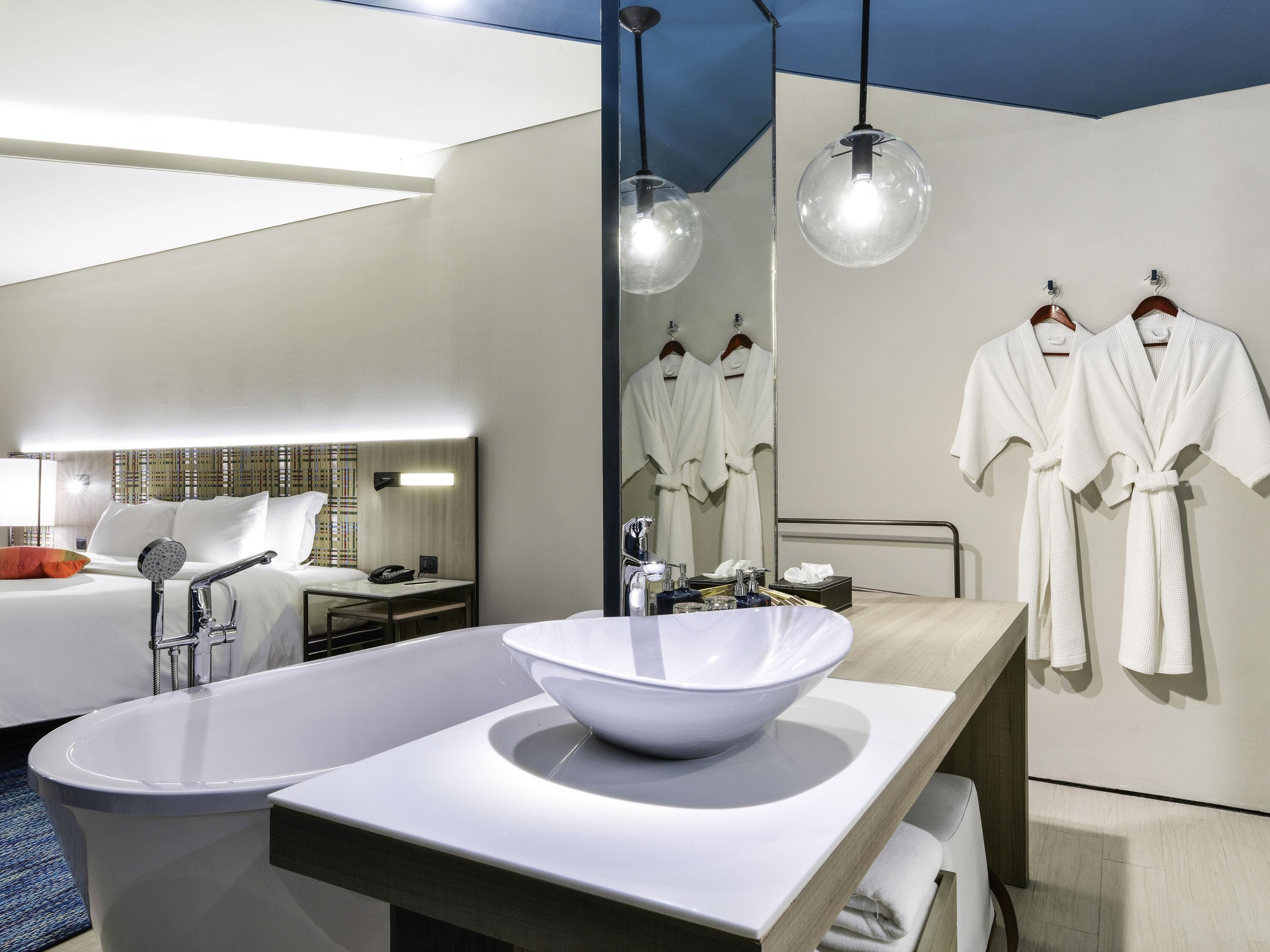 1 chambre, minibar, coffres-forts dans les chambres, bureau