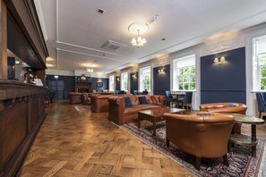 Bar (on property) - Statham Lodge Hotel (Lymm)