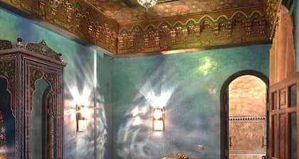 Riad Mumtaz Mahal