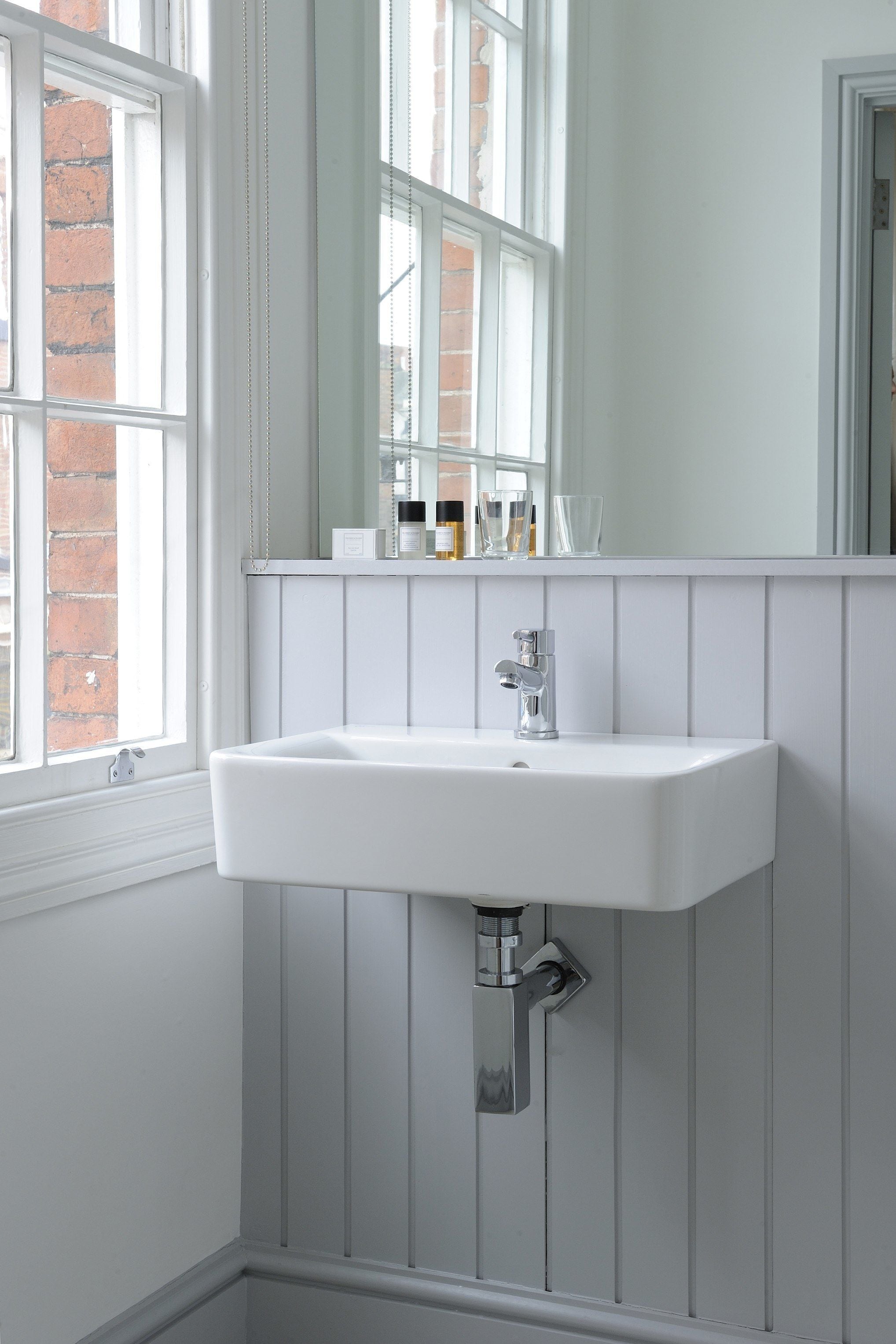 superior double room | bathroom | free toiletries, hair dryer, towels