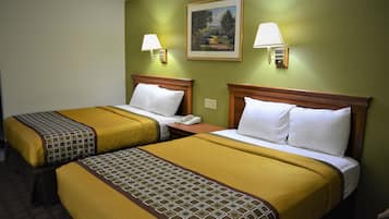 2 Queen Bed, Non Smoking, Handicap | Bàn, khu vực làm việc phù hợp cho laptop, phòng cách âm
