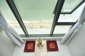 Elite Apartment, 1 Bedroom, Ocean View, Oceanfront | Desk, laptop workspace, soundproofing, iron/ironing board