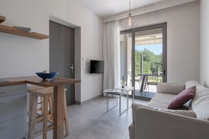 Superior-Suite, 2 Schlafzimmer, Gartenblick | Zimmersafe, schallisolierte Zimmer, Bügeleisen/Bügelbrett