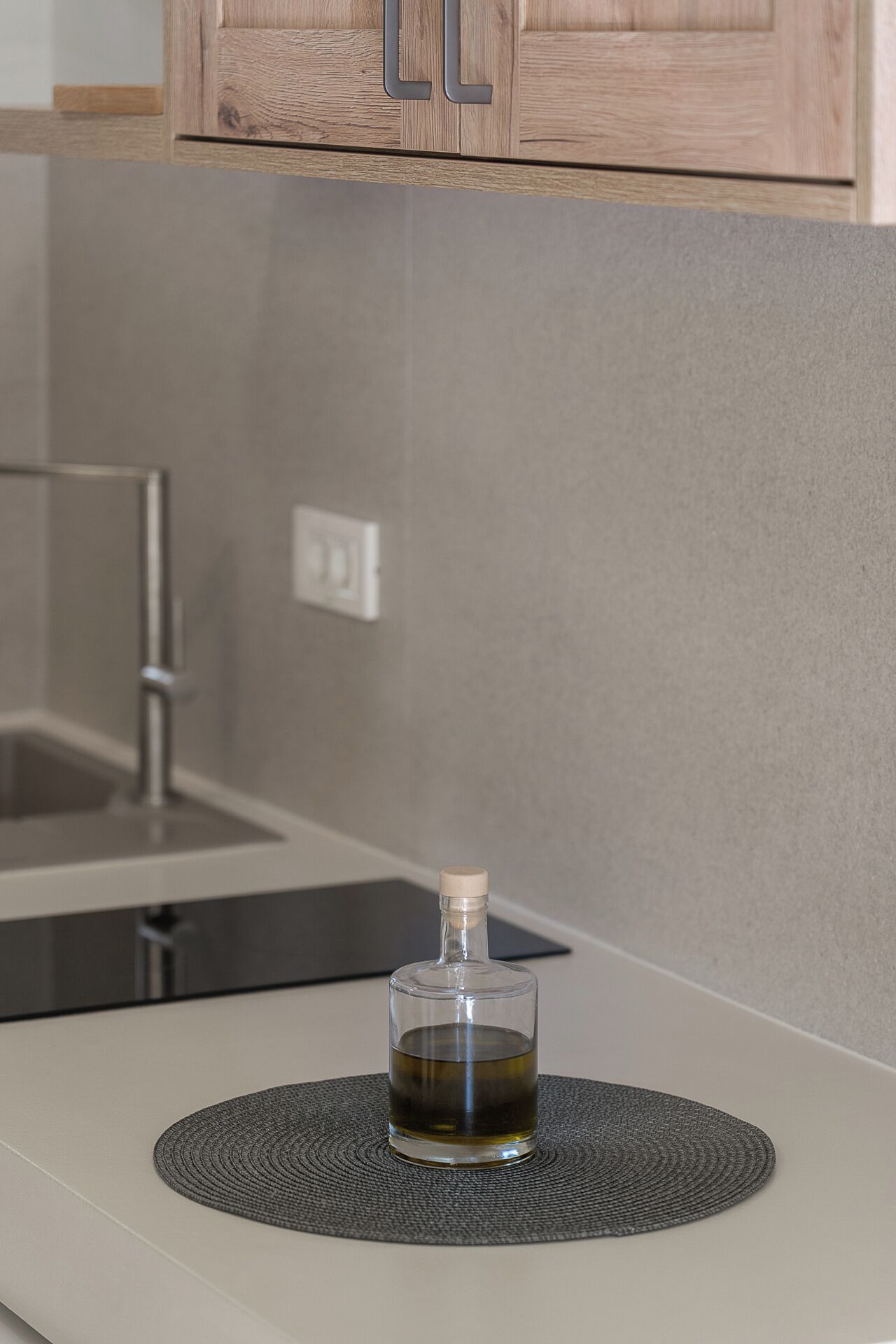 standard studio, partial sea view | private kitchen | fridge, stovetop, coffee/tea maker, cookware/dishes/utensils