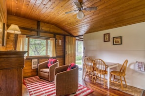 Cabin, 2 Bedrooms (1) | Living area