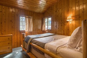 Cabin, 2 Bedrooms (1)
