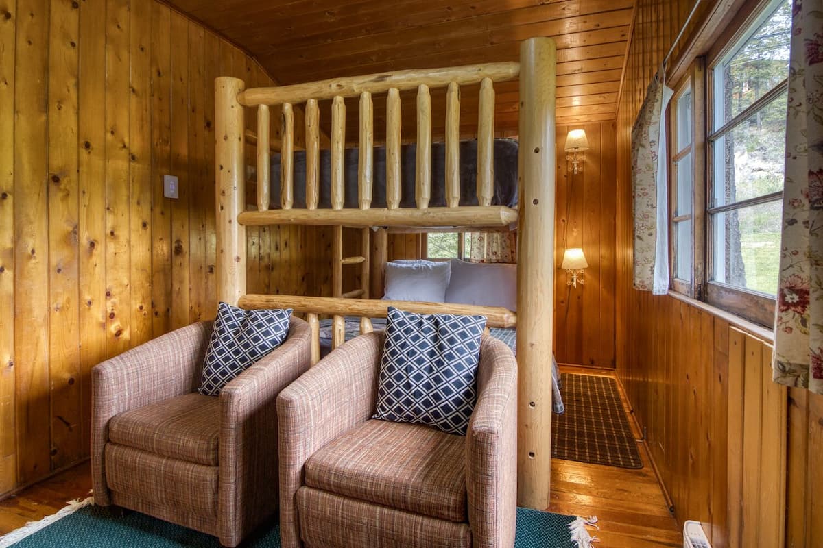 2 bedrooms, free WiFi